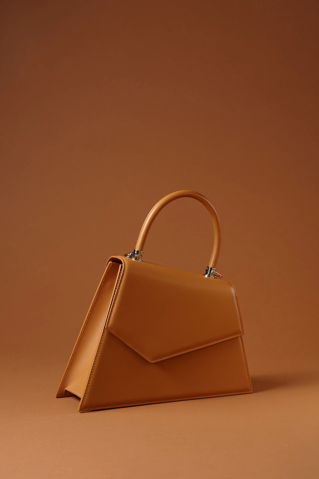 Bagforia — Front View