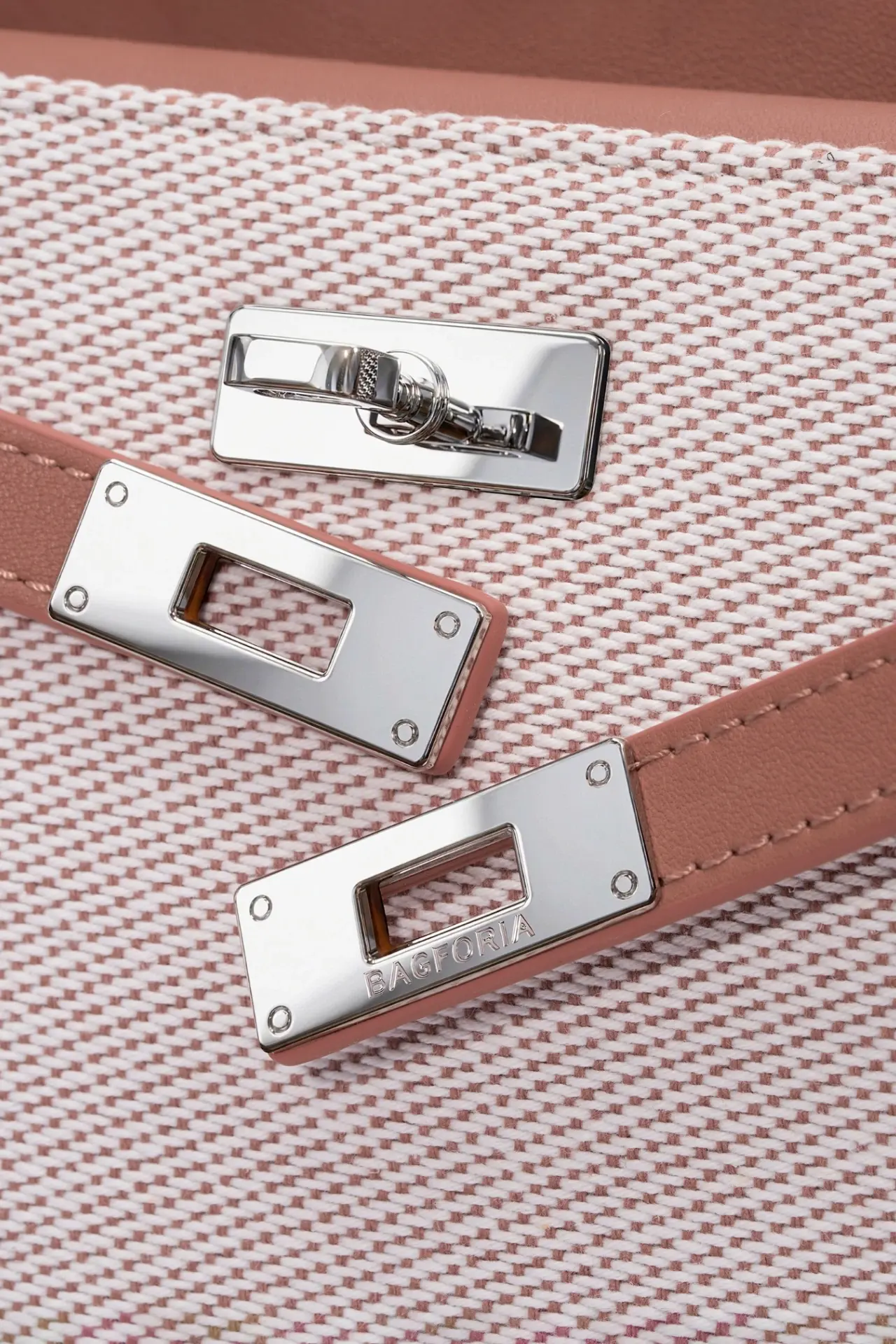 Canvas 02 — Hardware Macro